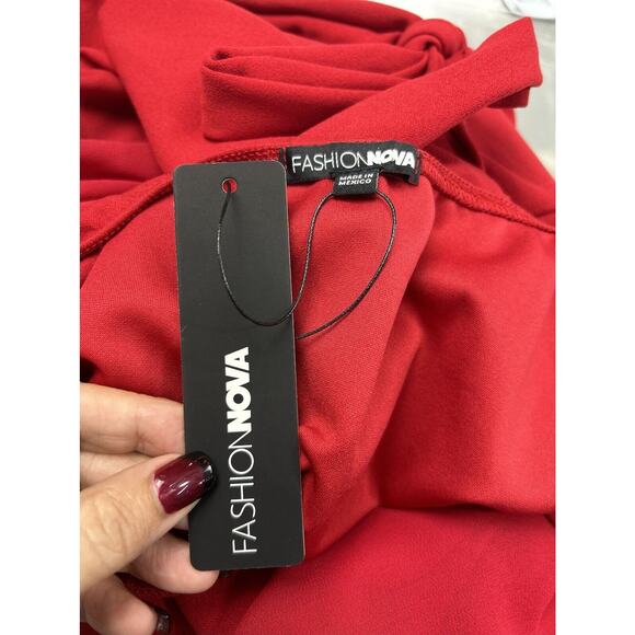 Fashion Nova Red Cold Shoulder Wide Leg Jumpsuit Belted Falling For Your Charm M - Picture 14 of 16